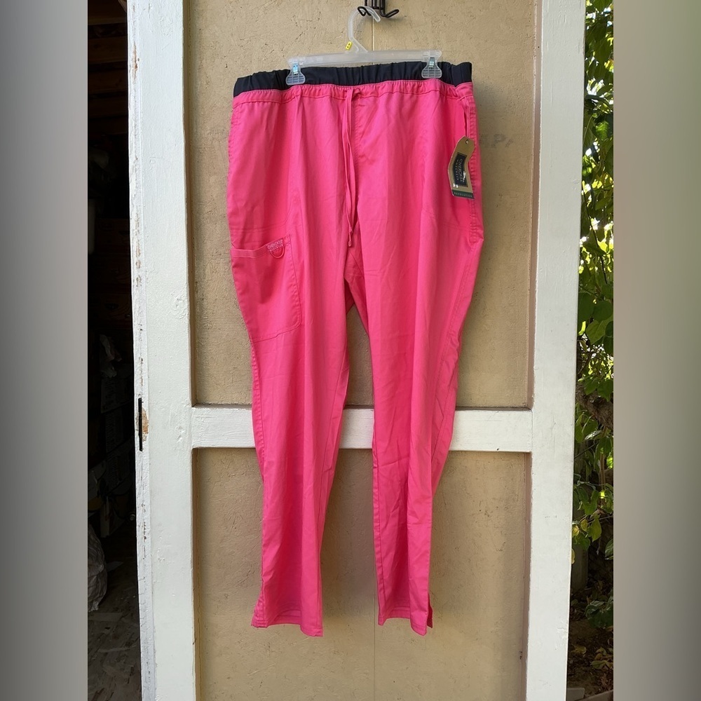 Pink scrub Women's Pants